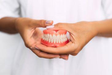 Diagram of teeth dentures, Lindenhurst NY